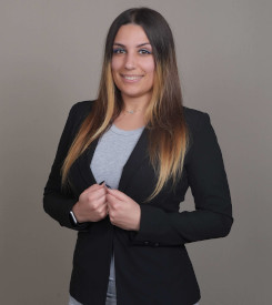 Lauren retes professional